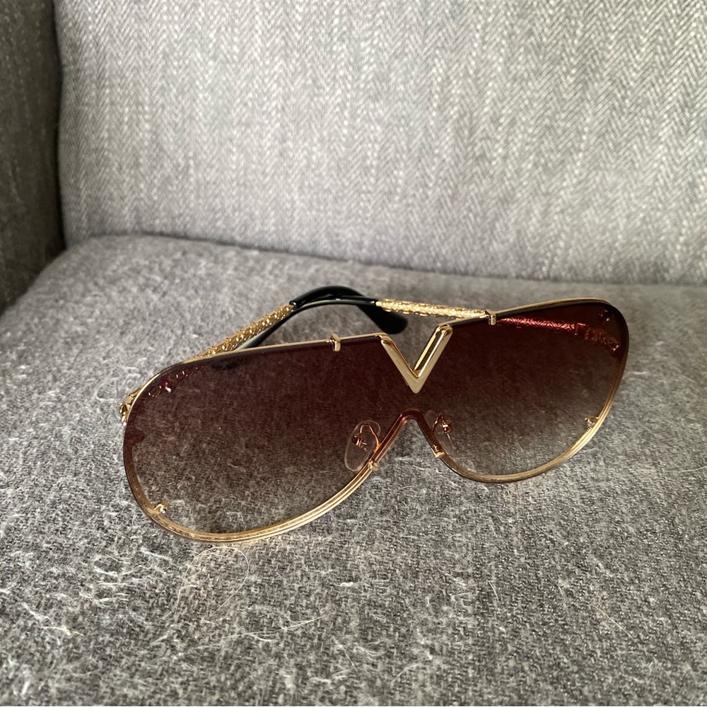New Fashioned Sunglasses